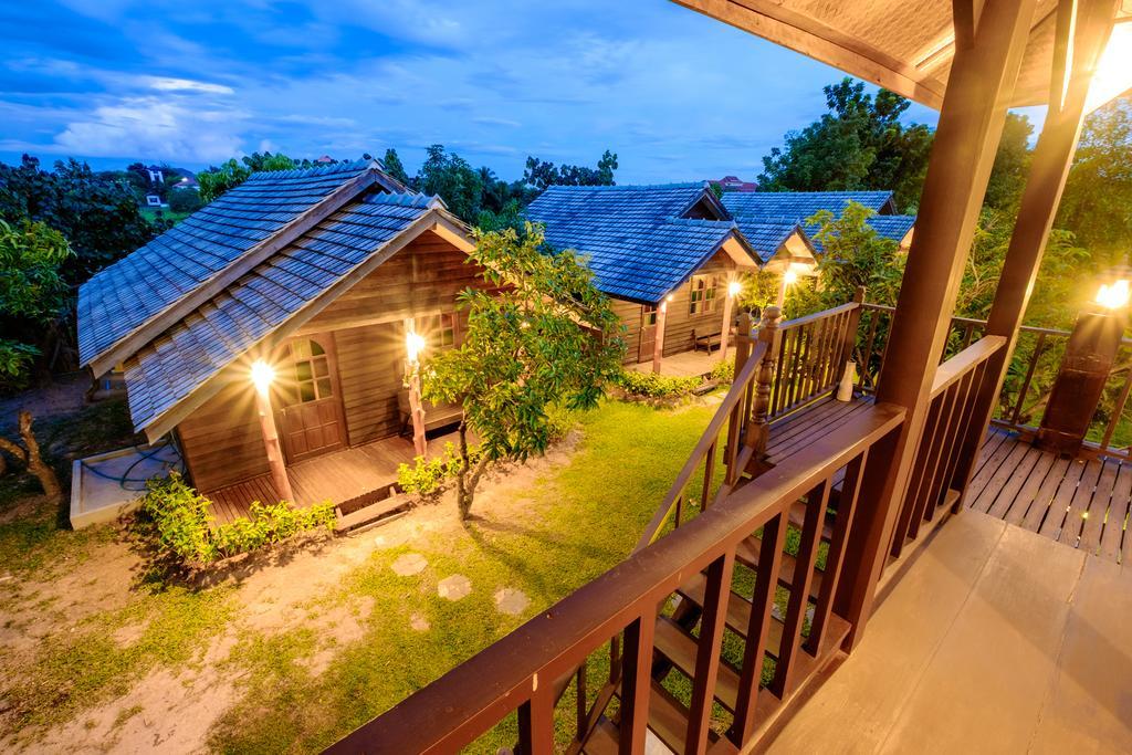 Banyen Villa Ban Ban San Sai Pokoj fotografie