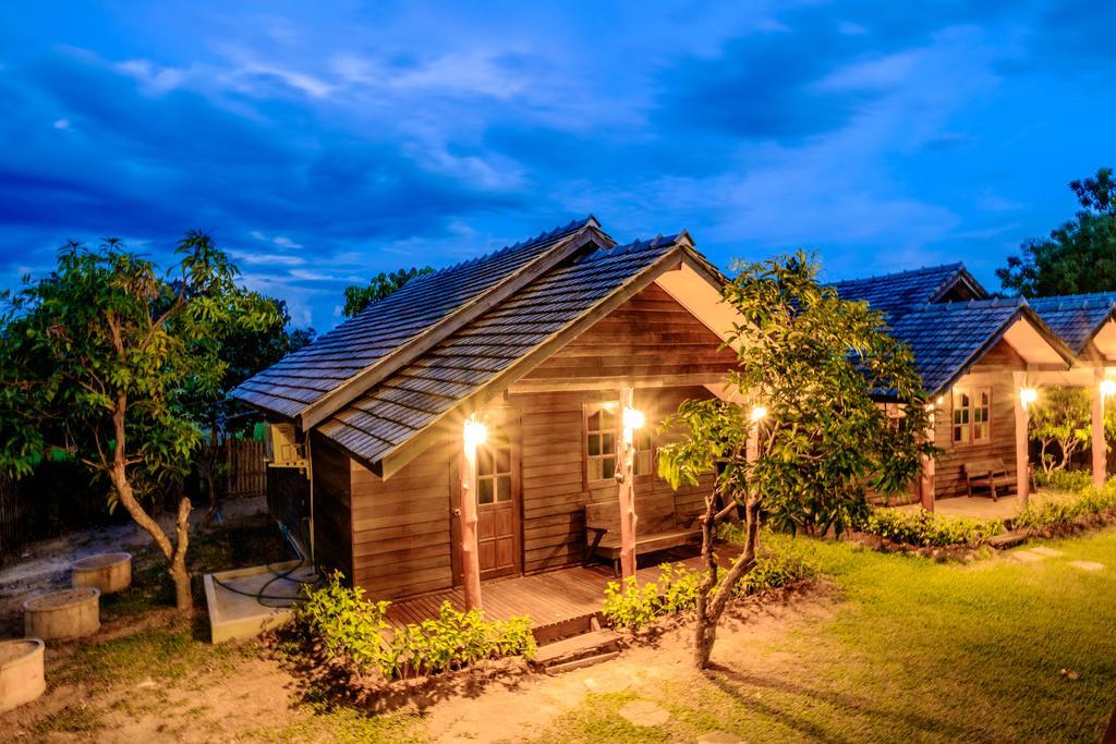Banyen Villa Ban Ban San Sai Pokoj fotografie